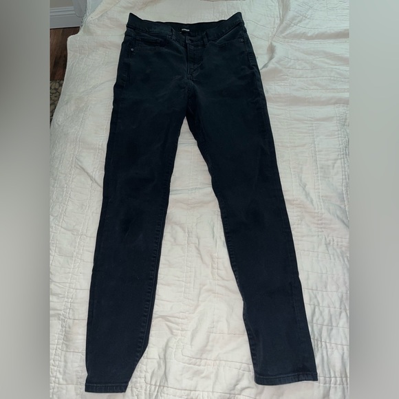 Express - Picture 2 of 4